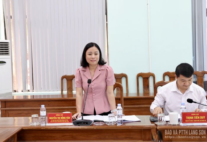 Lãnh đạo Ủy ban MTTQ tỉnh phát biểu tại buổi làm việc