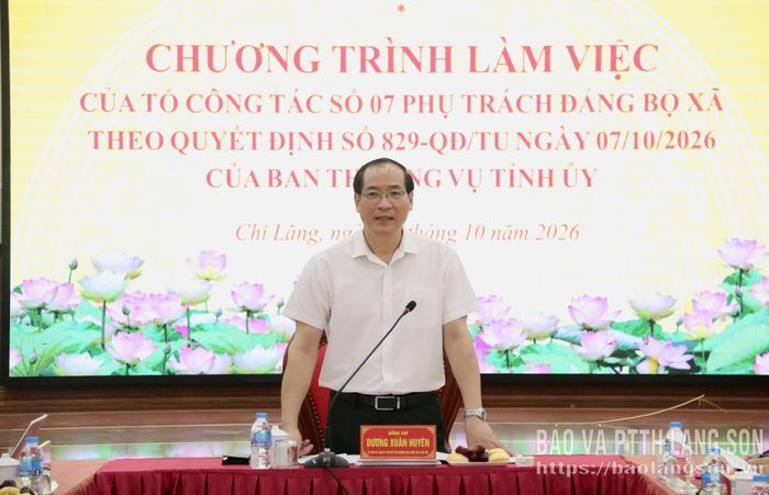 Đồng chí Dương Xuân Huyên, Ủy viên Ban Thường vụ Tỉnh ủy, Phó Chủ tịch HĐND tỉnh phát biểu kết luận tại buổi làm việc
