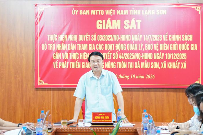 Phó Chủ tịch Ủy ban MTTQ Việt Nam tỉnh phát biểu tại buổi giám sát