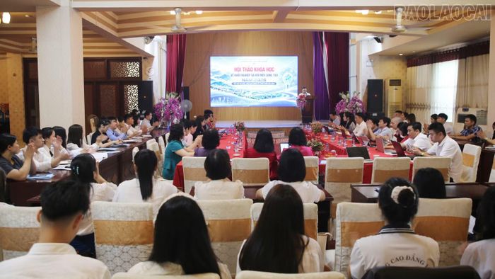 Quang cảnh hội thảo.