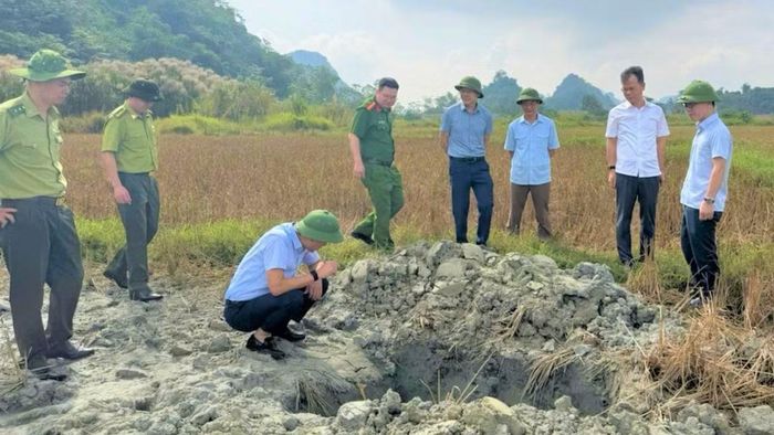 Đồng chí Phó Chủ tịch UBND tỉnh Nguyễn Thành Sinh cùng đoàn công tác kiểm tra thực địa tại xã Mường Lai.