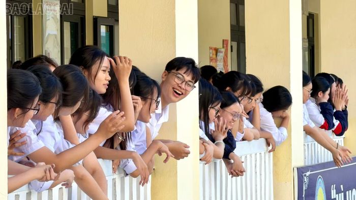 Các em học sinh có giờ ra chơi vui và bổ ích.