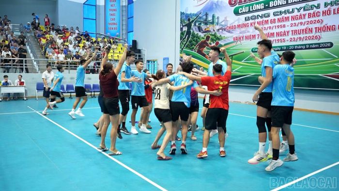 Nội dung bóng chuyền nam diễn ra các trận tứ kết đầy cảm xúc.
