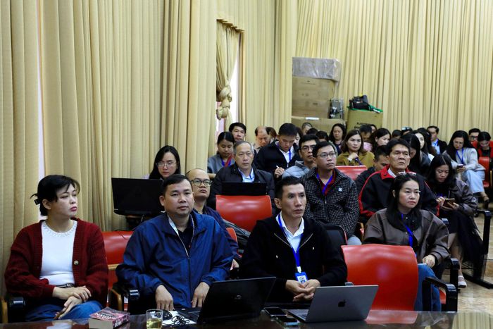 Cán bộ, người lao động Báo và PTTH Lâm Đồng dự và theo dõi hội nghị tại điểm cầu phường Xuân Hương - Đà Lạt