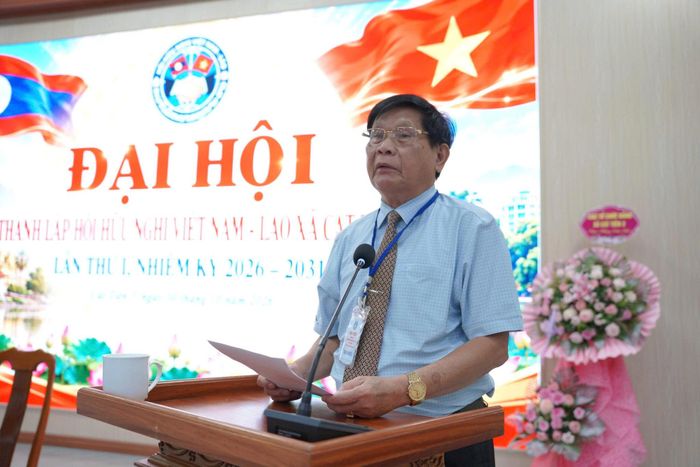 Ông Nguyễn Bạn, Chủ tịch Hội Hữu nghị Việt Nam – Lào tỉnh Lâm Đồng phát biểu tại Đại hội
