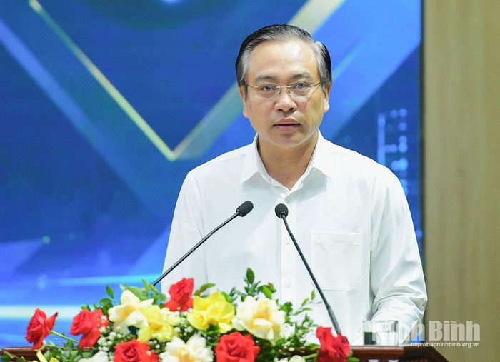 Đồng chí Đặng Thanh Sơn, Uỷ viên Ban Thường vụ Tỉnh uỷ, Phó Chủ tịch UBND tỉnh phát biểu chỉ đạo tại khai mạc Diễn tập.