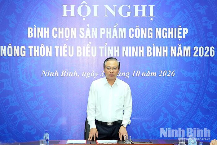 Đồng chí Đặng Thanh Sơn, Uỷ viên Ban Thường vụ Tỉnh ủy, Phó Chủ tịch UBND tỉnh phát biểu kết luận hội nghị.