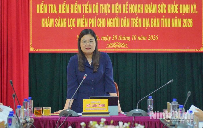 Đồng chí Phó Chủ tịch UBND tỉnh Hà Lan Anh phát biểu chỉ đạo tại hội nghị.