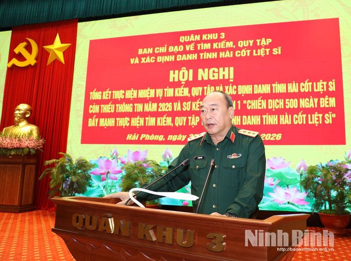 Thượng tướng Lê Quang Đạo, Phó Tổng Tham mưu trưởng Quân đội nhân dân Việt Nam, Ủy viên Ban Chỉ đạo quốc gia về tìm kiếm, quy tập và xác định danh tính hài cốt liệt sĩ phát biểu chỉ đạo tại hội nghị.