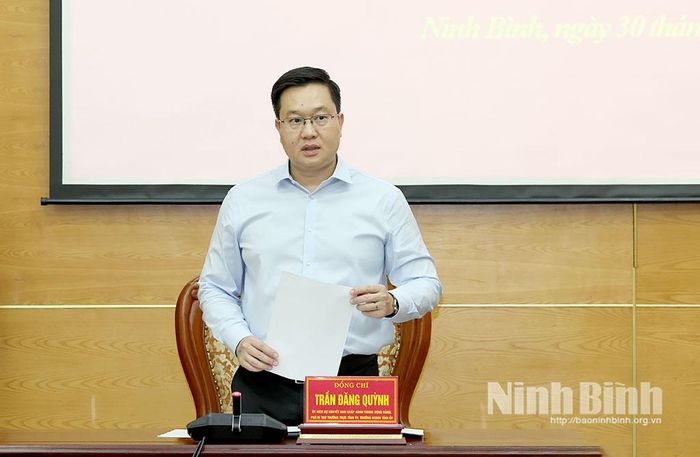 Đồng chí Trần Đăng Quỳnh, Uỷ viên Dự khuyết Trung ương Đảng, Phó Bí thư Thường trực Tỉnh ủy phát biểu chỉ đạo hội nghị.