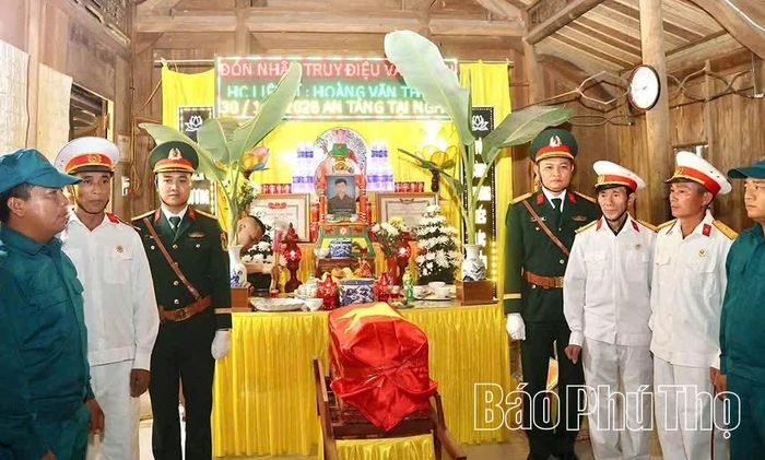 Lễ đón nhận, truy điệu và an táng hài cốt liệt sĩ Hoàng Văn Thịnh được tổ chức trang nghiêm, chu đáo, đúng quy định.