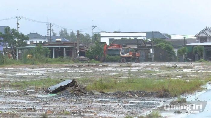 Khu tái định cư thi công dở dang - Ảnh: Phan Khiêm