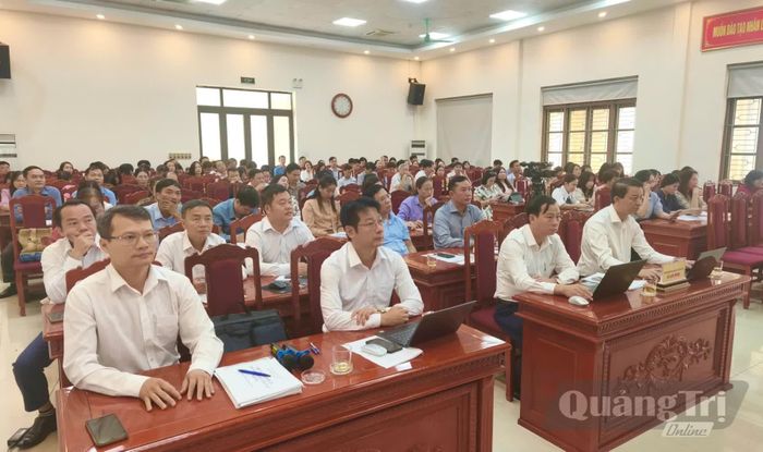 Các đại biểu tham dự hội nghị - Ảnh: B.N