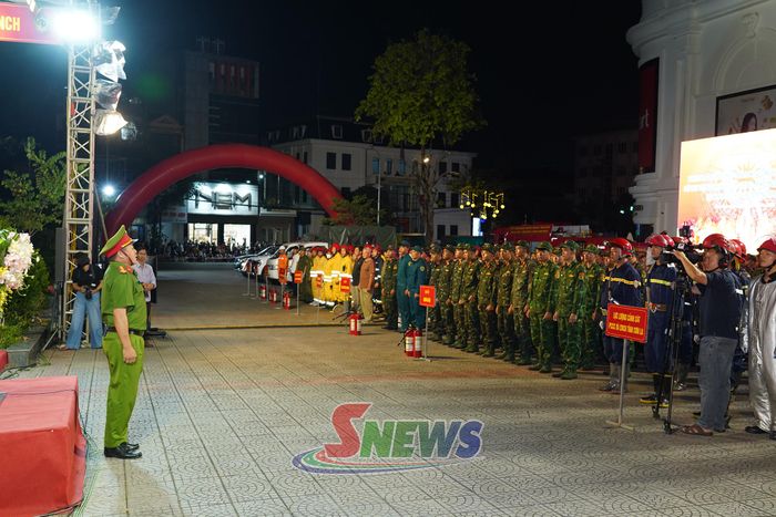 Các lực lượng tham gia diễn tập.