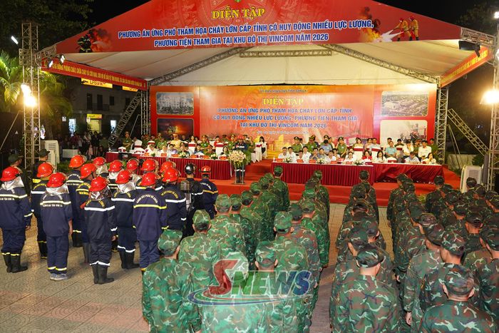 Diễn tập phương án ứng phó thảm họa cháy lớn cấp tỉnh có huy động nhiều lực lượng, phương tiện tham gia tại khu đô thị Vincom năm 2026.