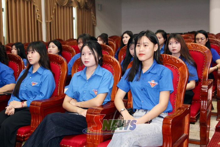 Đoàn viên tham dự.