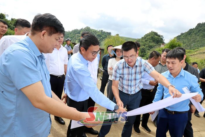 Đoàn khảo sát địa điểm khởi công Dự án CT.03