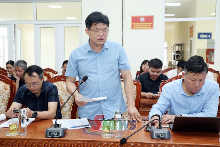 Ban Quản lý dự án Dân dụng Công nghiệp và Phát triển đô thị tỉnh phát biểu tại cuộc làm việc.
