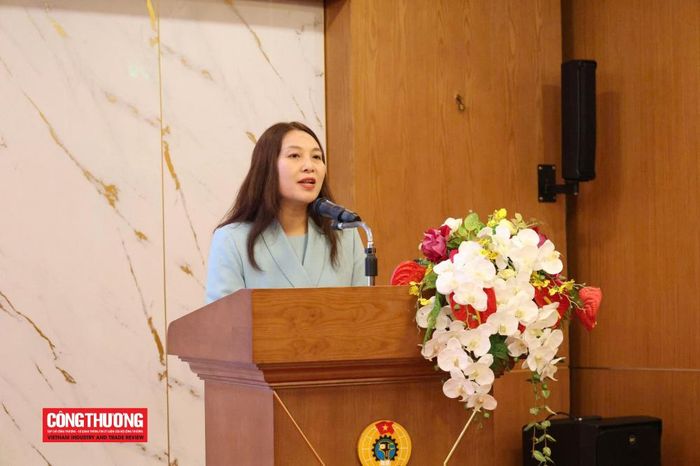Bà Nguyễn Cẩm Trang - đại diện Cục Xuất nhập khẩu (Bộ Công Thương) cho biết, nhiệm vụ trọng tâm đặt ra là phải kiên quyết tháo gỡ cho được các “điểm nghẽn” pháp lý.