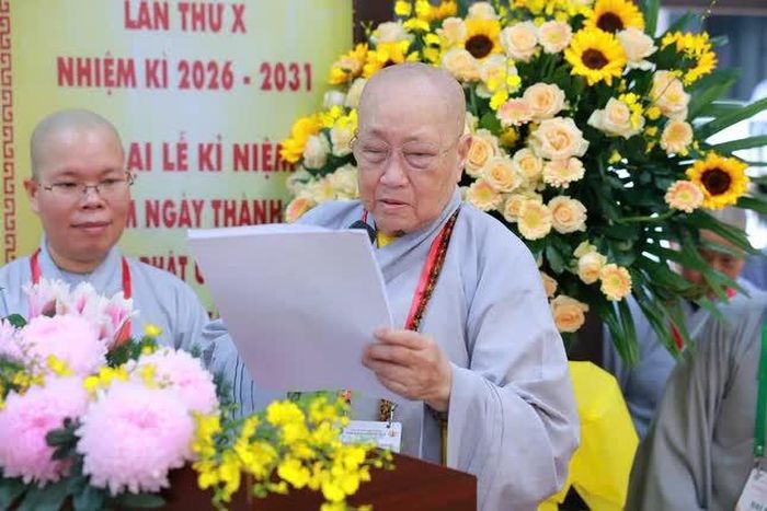Ni trưởng Thích nữ Như Như phát biểu cảm tạ