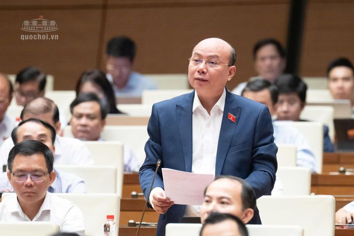 Đại biểu Hoàng Văn Nghĩa (Đoàn Quảng Ngãi). Ảnh: Media Quốc hội.