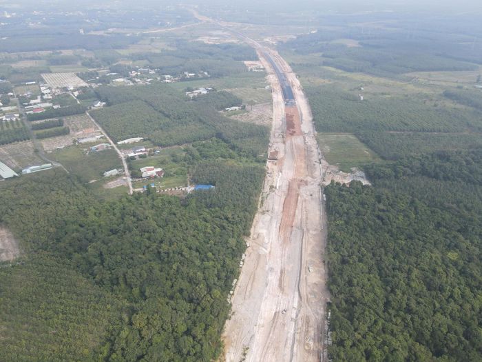 Dự án cao tốc TP.HCM - Thủ Dầu Một - Chơn Thành có vai trò tăng cường kết nối giao thông giữa TP.HCM với Bình Phước cũ và khu vực Tây Nguyên.