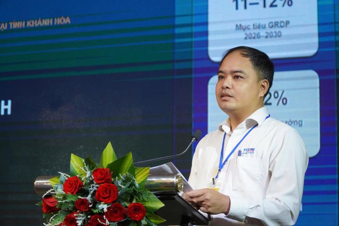 Nhà báo Vũ Xuân Triệu, Trưởng Cơ quan thường trú Thông tấn xã Việt Nam tại Khánh Hòa cho rằng, cần tăng cường sự lãnh đạo, chỉ đạo và định hướng thông tin trên địa bàn Khánh Hòa.