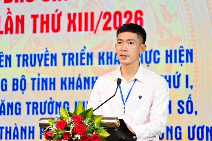 Nhà báo Phan Hoàng Sơn, Phó trưởng Văn phòng đại diện miền Trung - Tây Nguyên, Báo Xây dựng đề xuất cần đổi mới cách thức tuyên truyền nghị quyết, chuyển từ truyền đạt nội dung sang phản ánh quá trình và kết quả thực hiện.