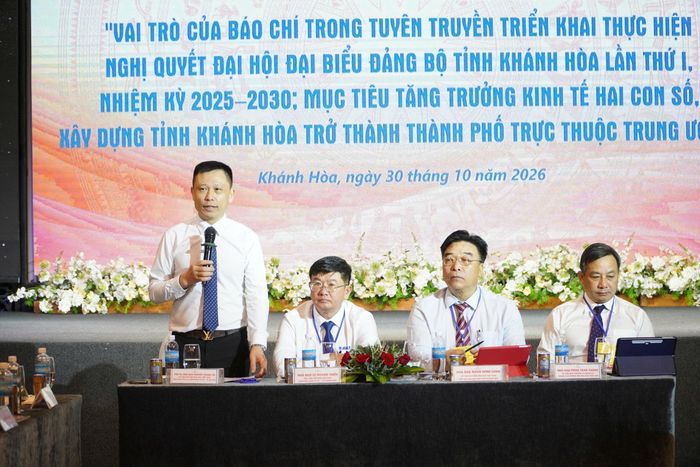 Đại diện Đoàn Chủ trì phát biểu tại hội thảo.