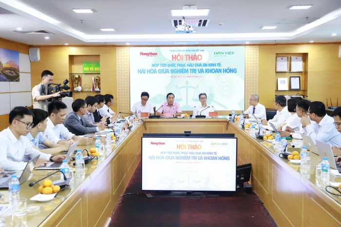 Toàn cảnh hội thảo sáng 30/10.