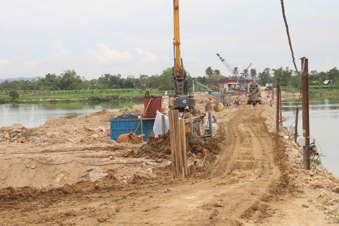 Lãnh đạo UBND tỉnh Gia Lai yêu cầu tất cả các nhà thầu tập trung, khẩn trương trên toàn cao tốc Quy Nhơn - Pleiku.