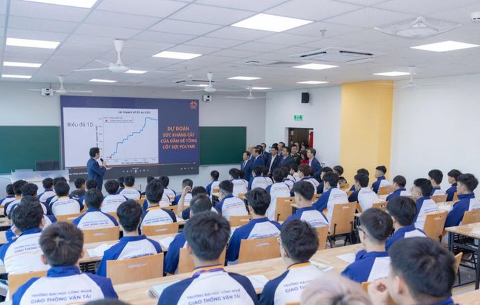 Trường Đại học Công nghệ GTVT những năm gần đây thu hút sinh viên tham gia học tập. 