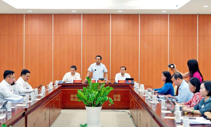 Phó Bí thư Thành ủy, Chủ tịch UBND thành phố Nguyễn Văn Được phát biểu tại thảo luận tổ. Ảnh: Hoa Lê