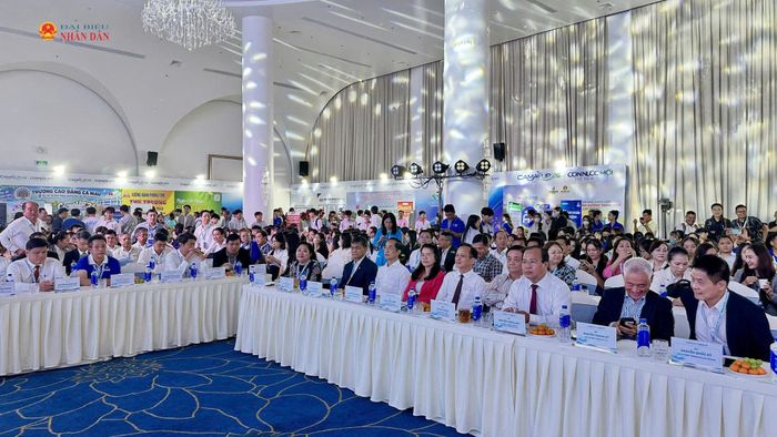 Sư kiên thu hút 1000 người tham dự