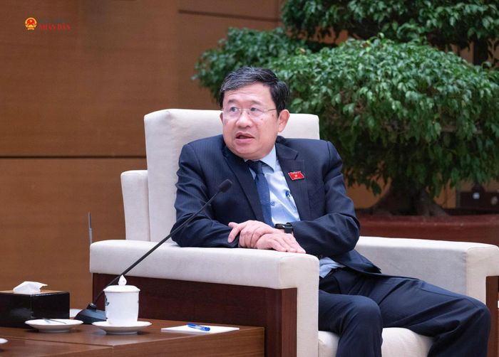 Phó Chủ nhiệm Thường trực Ủy ban Quốc phòng, An ninh và Đối ngoại Vũ Hải Hà phát biểu tại cuộc tiếp. Ảnh: Đắc Trường