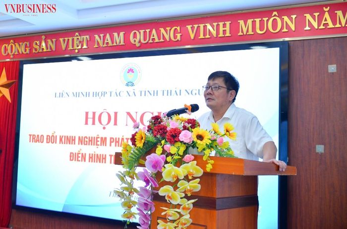 Chủ tịch Liên minh HTX tỉnh Thái Nguyên Nguyễn Văn Dũng phát biểu khai mạc Hội nghị.