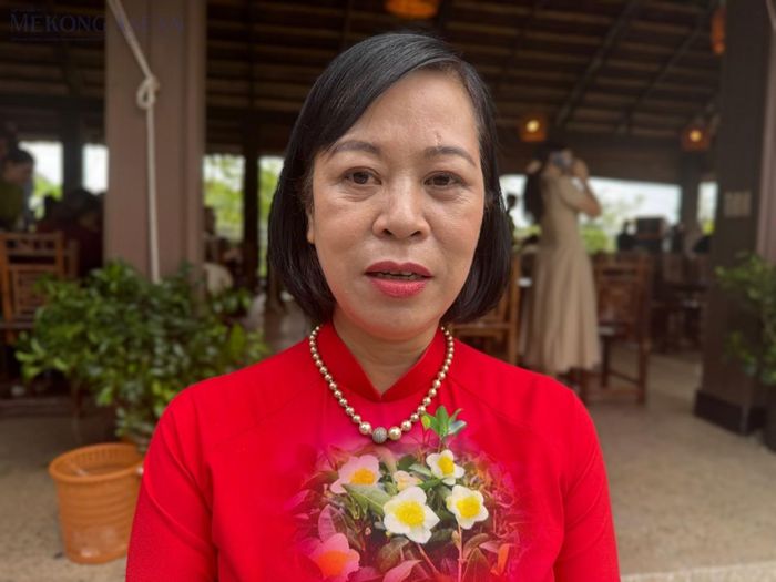 Bà Dương Thị Thu Hằng, Bí thư Đảng ủy kiêm Chủ tịch Hội đồng nhân dân xã Tân Cương. Ảnh: Ngọc Linh