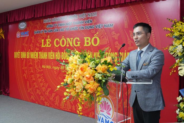 Đồng chí Trần Trung Dũng - Chủ tịch HĐTV VAMC bày tỏ cảm ơn Thống đốc và Ban Lãnh đạo NHNN đã luôn quan tâm, tạo điều kiện thuận lợi cho hoạt động của VAMC