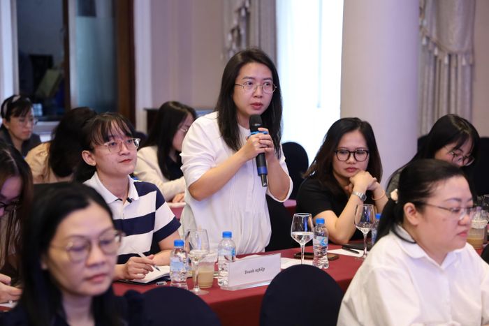 Đại diện doanh nghiệp nêu kiến nghị về việc tháo gỡ khó khăn trong tuân thủ thủ tục hành chính