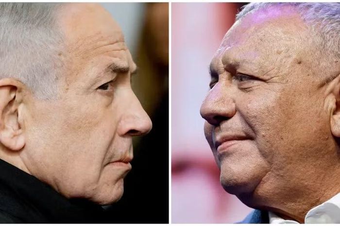 Thủ tướng Israel Benjamin Netanyahu (trái) và lãnh đạo phe đối lập Israel, Gadi Eisenkot. Ảnh Reuters.