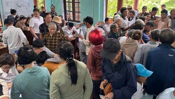 Hướng dẫn người dân hoàn thành hồ sơ để có cơ sở xem xét đưa vào chi trả DVMTR.