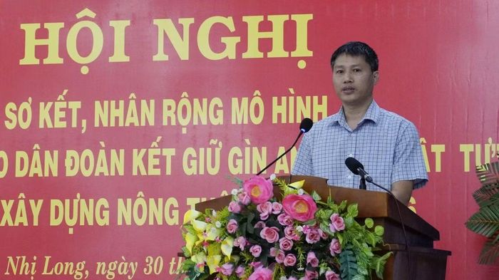 Đồng chí Nguyễn Lê Bình, Phó Chánh Văn phòng Điều phối Trung ương Chương trình mục tiêu quốc gia, Bộ Nông nghiệp và Môi trường, đánh giá cao kết quả triển khai chương trình tại Vĩnh Long.