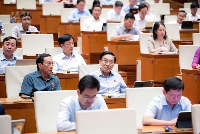 Các đại biểu tham dự phiên thảo luận.