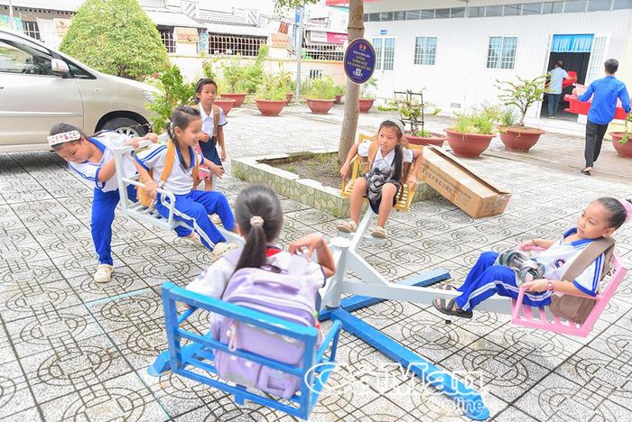 Sân chơi an toàn, tạo tiếng cười, thư giãn sau giờ học của các em nhỏ.