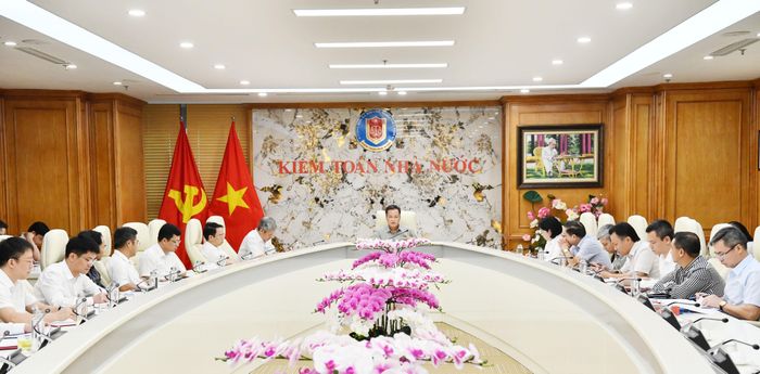 Tổng Kiểm toán nhà nước Nguyễn Hữu Nghĩa yêu cầu đơn vị được giao chủ trì xây dựng Thông tư và đơn vị có liên quan cần tập trung vào thực hiện nhiệm vụ được giao, đảm bảo tiến độ, chất lượng, góp phần tạo thuận lợi và nâng cao chất lượng, hiệu quả công tác kiểm toán.