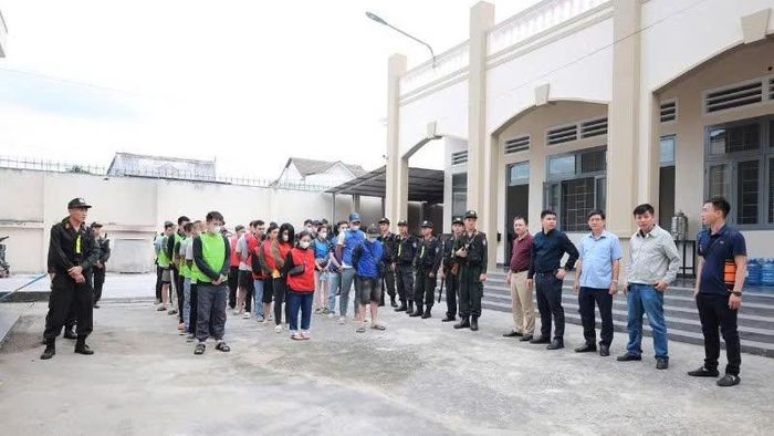 Công an Hà Tĩnh triệt phá đường dây lừa đảo xuyên quốc gia