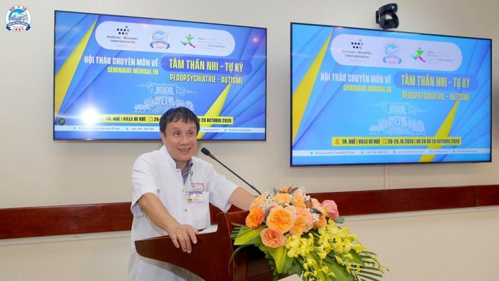 GS.TS. Phạm Như Hiệp - Giám đốc BVTW Huế phát biểu tại Hội thảo