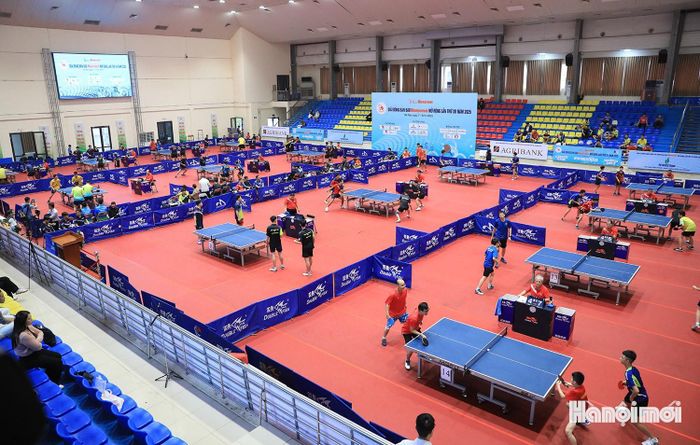 Quang cảnh Giải bóng bàn tranh Cúp Báo Hànộimới mở rộng năm 2025. Ảnh: Quang Thái.