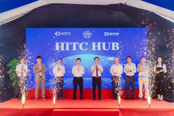 Khởi động Không gian Đổi mới sáng tạo HITC Hub. Ảnh: Thu Hằng