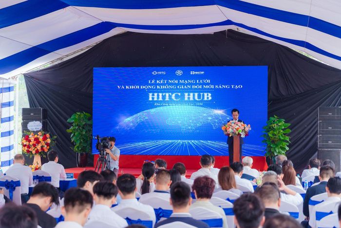 Lễ kết nối mạng lưới và khởi động Không gian đổi mới sáng tạo HITC Hub tại Khu Công nghệ cao Hòa Lạc tháng 5-2026. Ảnh: Thu Hằng